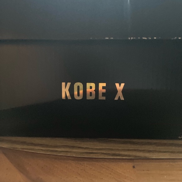 Nike - Kobe X - purple - size 12 - Picture 3 of 6